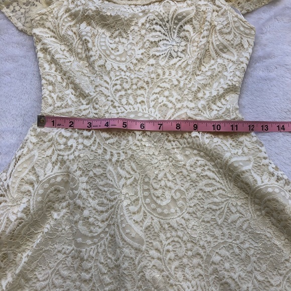 B Darling, Lace Dress, Size 5/6 - Picture 14 of 16